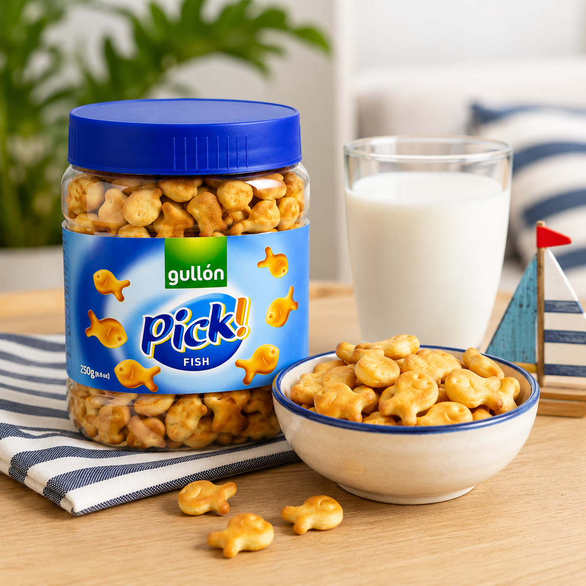 Gullon Mini Fish Crackers - 250 gm